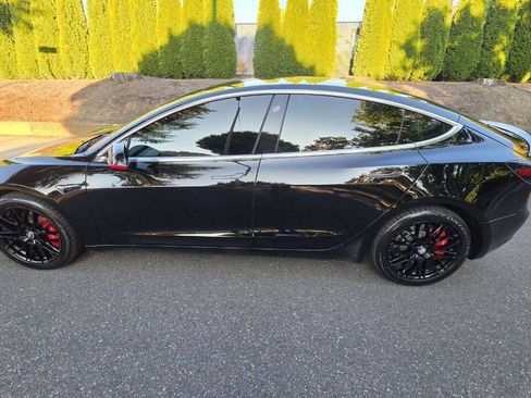 Used 2018 Tesla Model 3 Long Range AWD/4WD image 8