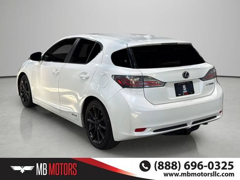 Used 2011 Lexus CT 200h Premium w/ Premium Audio Pkg FWD image 3