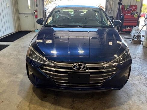 Used 2020 Hyundai Elantra SE FWD image 5