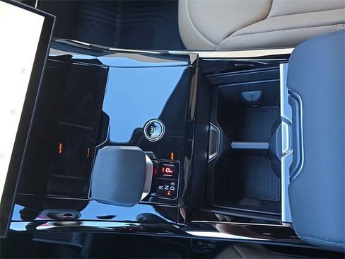 New 2026 Land Rover Range Rover Sport Dynamic SE image 16