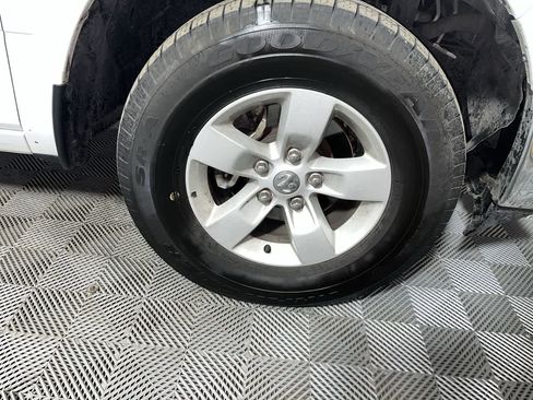 Used 2024 RAM 1500 Classic SLT image 10