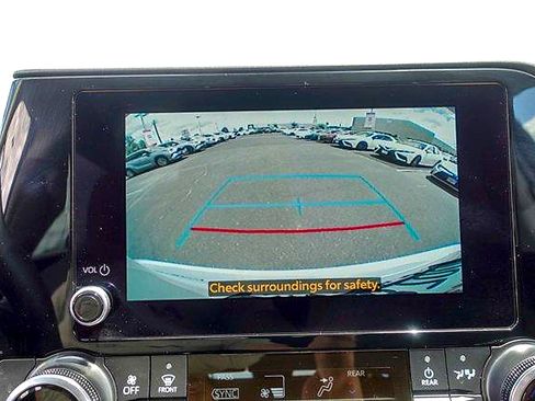 Certified 2025 Toyota Highlander LE AWD/4WD image 20