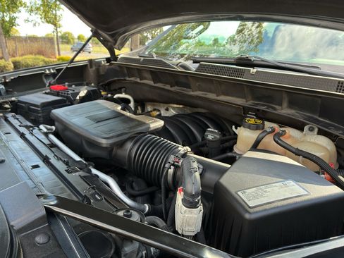Used 2019 Chevrolet Silverado 1500 LT Trail Boss AWD/4WD image 17