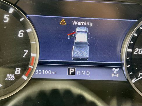 Used 2023 Nissan Frontier SV w/ Technology Package AWD/4WD image 12