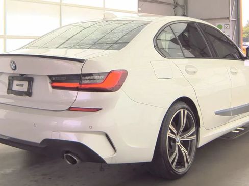 Used 2019 BMW 330i Sedan w/ M Sport Package RWD image 3