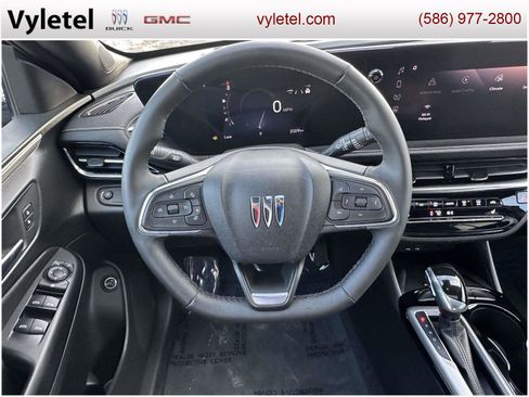 Used 2024 Buick Envista Avenir image 14