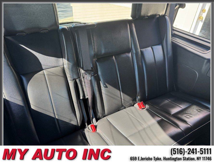 Used 2012 Ford Expedition Limited AWD/4WD image 30