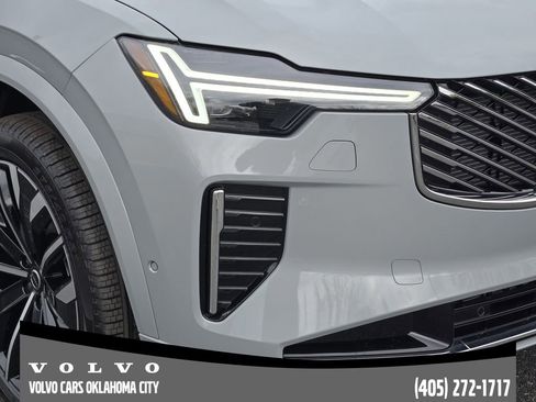 Used 2026 Volvo XC90 B6 Ultra image 7