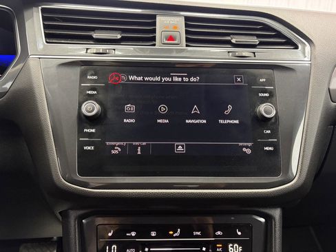Used 2023 Volkswagen Tiguan SE AWD/4WD image 30