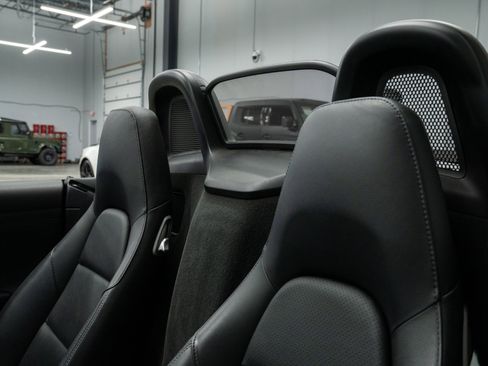 Used 2017 Porsche 718 Boxster image 27