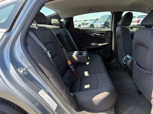 Used 2024 Chevrolet Malibu LT FWD image 17