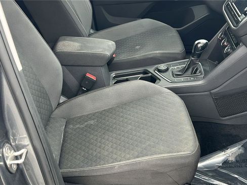 Used 2021 Volkswagen Tiguan S image 22