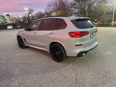 Used 2024 BMW X5 sDrive40i w/ M Sport Package image 3