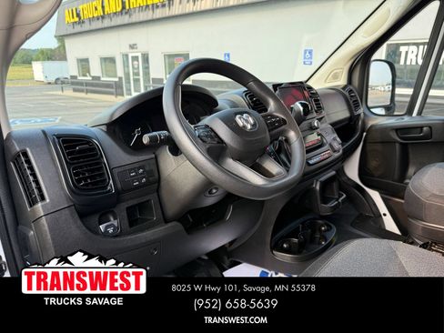 Used 2023 RAM ProMaster 2500 FWD image 4