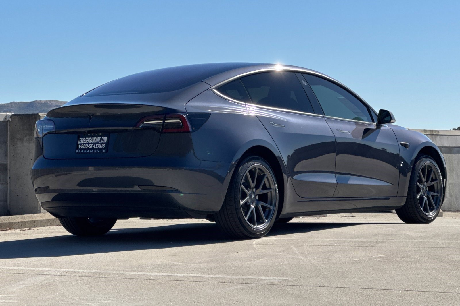Used 2018 Tesla Model 3 Long Range RWD image 8