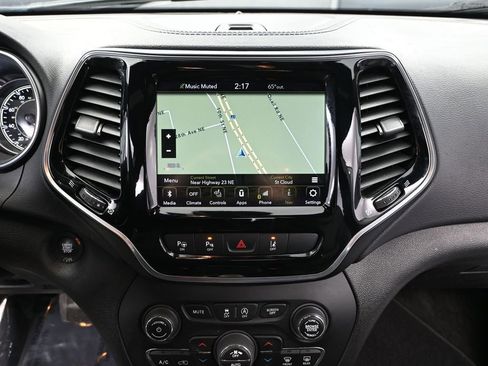 Used 2020 Jeep Cherokee High Altitude image 35