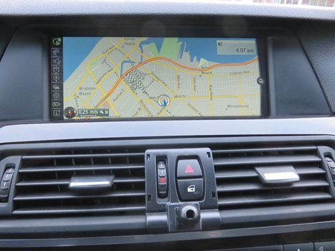 Used 2013 BMW 528i xDrive Sedan image 17