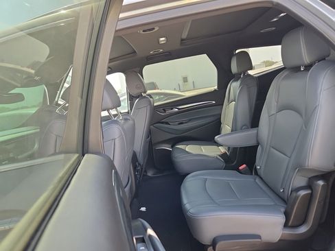 Used 2024 Buick Enclave Essence w/ Experience Buick Package FWD image 9