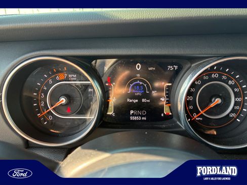Used 2020 Jeep Wrangler Unlimited Sahara AWD/4WD image 11