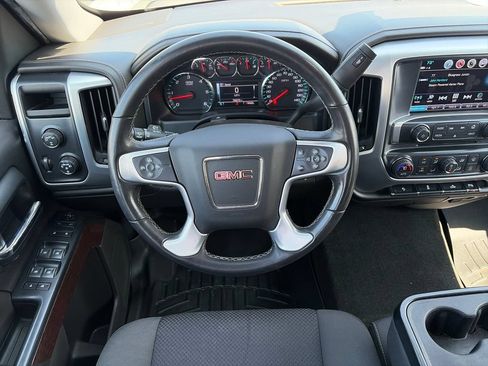 Used 2018 GMC Sierra 1500 SLE w/ SLE Value Package AWD/4WD image 11