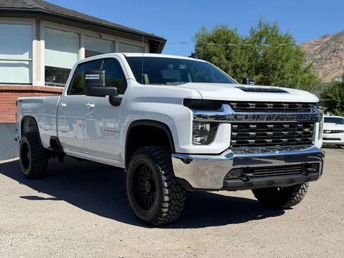 Used 2022 Chevrolet Silverado 2500 LT w/ Fleet Comfort Package AWD/4WD image 1