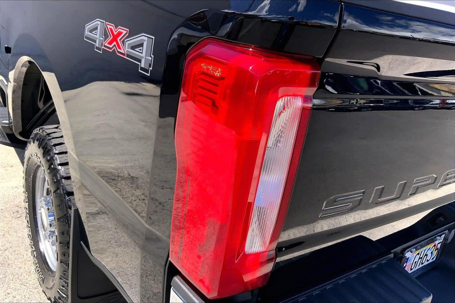 Used 2024 Ford F250 XL w/ XL Off-Road Package AWD/4WD image 32
