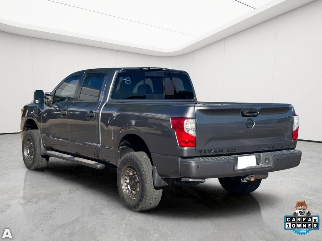 Used 2019 Nissan Titan SL w/ Midnight Edition AWD/4WD image 4