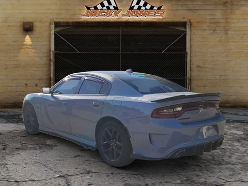 Used 2022 Dodge Charger R/T w/ Plus Group RWD image 5