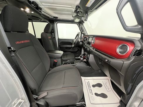 Used 2023 Jeep Wrangler Unlimited Rubicon w/ Cold Weather Group image 9