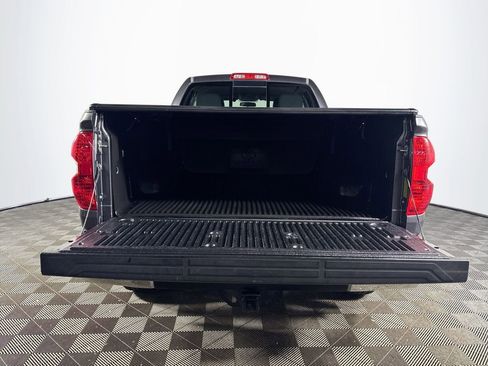 Used 2017 Toyota Tundra SR5 image 21