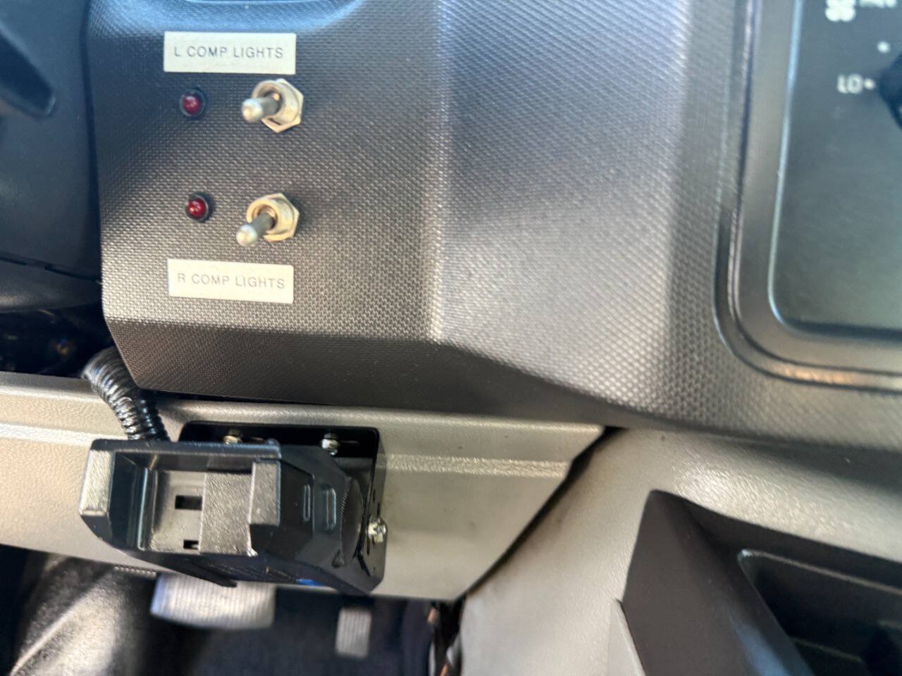 Used 2013 Ford E-350 and Econoline 350 Super Duty RWD image 47