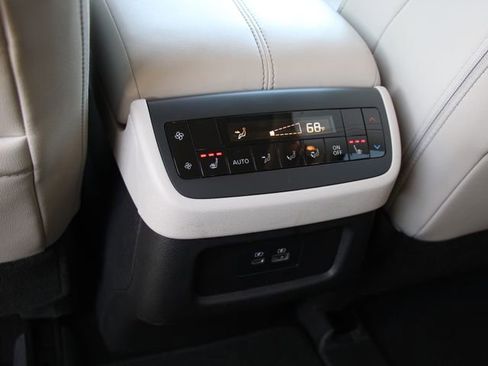 Certified 2025 Nissan Pathfinder SL w/ SL Premium Package AWD/4WD image 26
