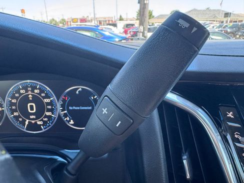 Used 2015 Cadillac Escalade Premium RWD image 26