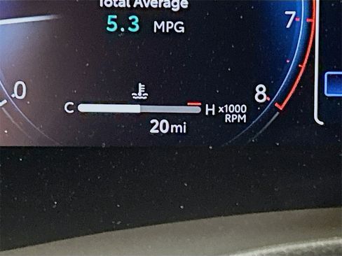 New 2025 Toyota Highlander Platinum image 10