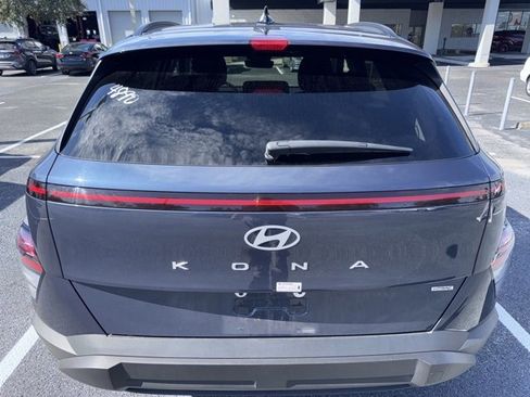Used 2025 Hyundai Kona SEL image 5