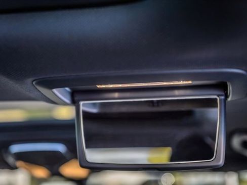 Used 2017 BMW 740i xDrive AWD/4WD image 50