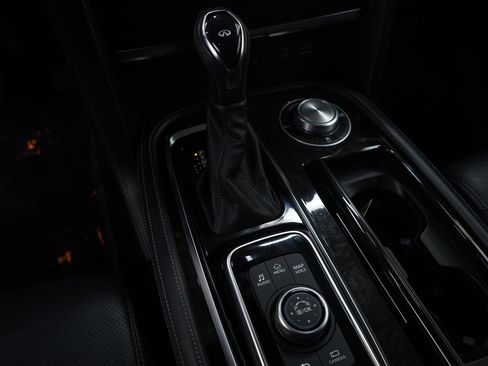 Used 2024 INFINITI QX80 Premium Select AWD/4WD image 22