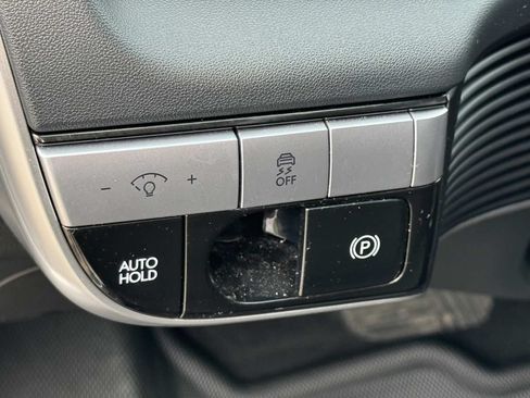 Used 2024 Hyundai Ioniq 5 SE RWD image 30