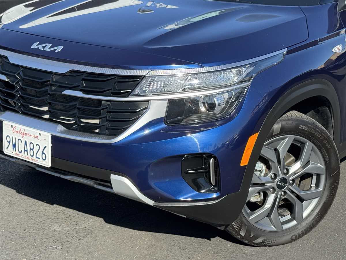 Used 2026 Kia Seltos LX FWD image 3