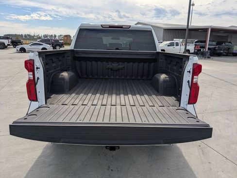 Used 2025 Chevrolet Silverado 1500 LTZ image 12