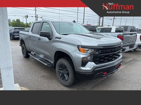 Used 2023 Chevrolet Silverado 1500 Custom Trail Boss w/ LPO, Dark Essentials Package AWD/4WD image 1