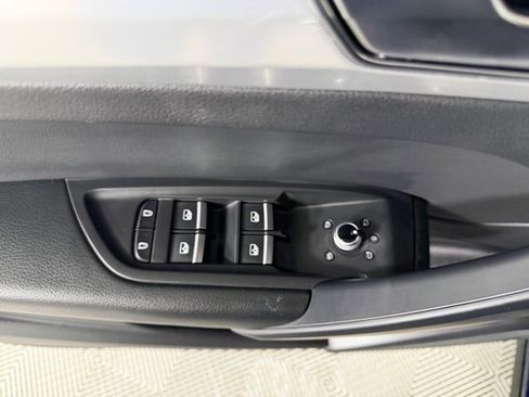 Certified 2025 Audi Q5 2.0T Premium image 19