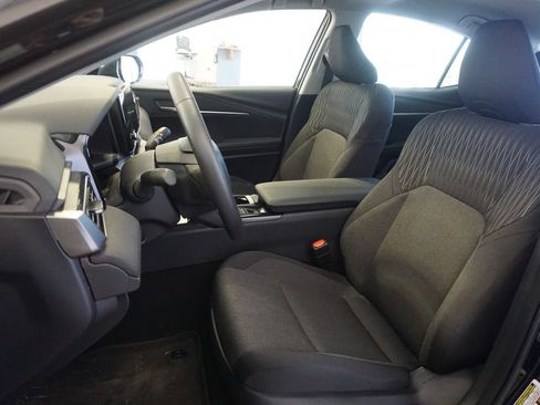 Used 2025 Toyota Camry LE FWD image 16