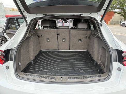 Used 2017 Porsche Macan image 16