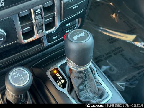 Used 2024 Jeep Wrangler Sahara w/ Technology Group image 28