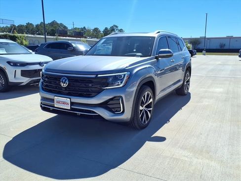 New 2026 Volkswagen Atlas SEL Premium R-Line AWD/4WD image 2