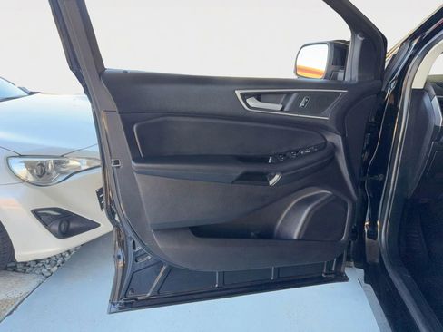 Used 2020 Ford Edge SEL FWD image 16