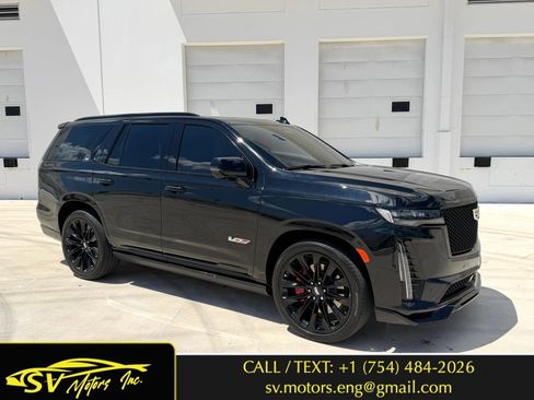 Used 2024 Cadillac Escalade V w/ Heavy-Duty Trailer Package AWD/4WD image 1