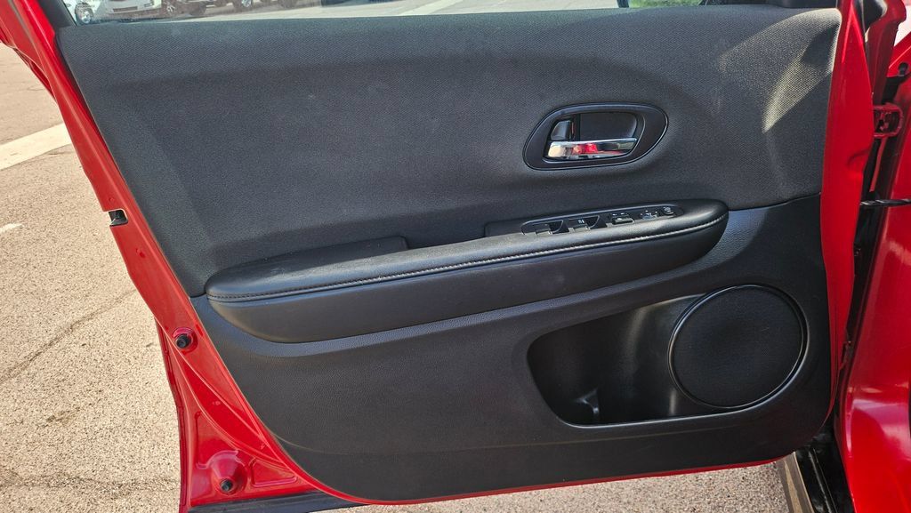 Used 2020 Honda HR-V Sport image 24