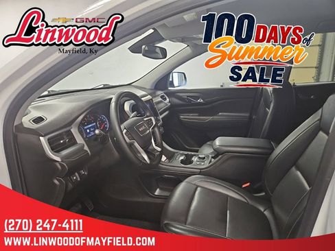 Used 2023 GMC Acadia SLT FWD image 11